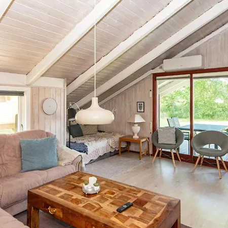 Ccviii Feriehus *